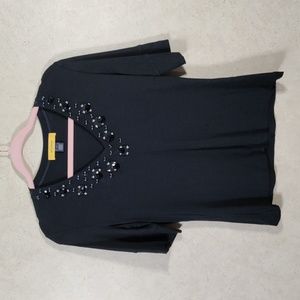 G147 St. John black knit S/S embellished v-neck tee S